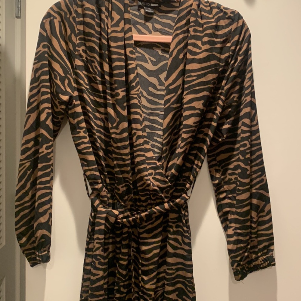 Jumper - Picture 2 of 3